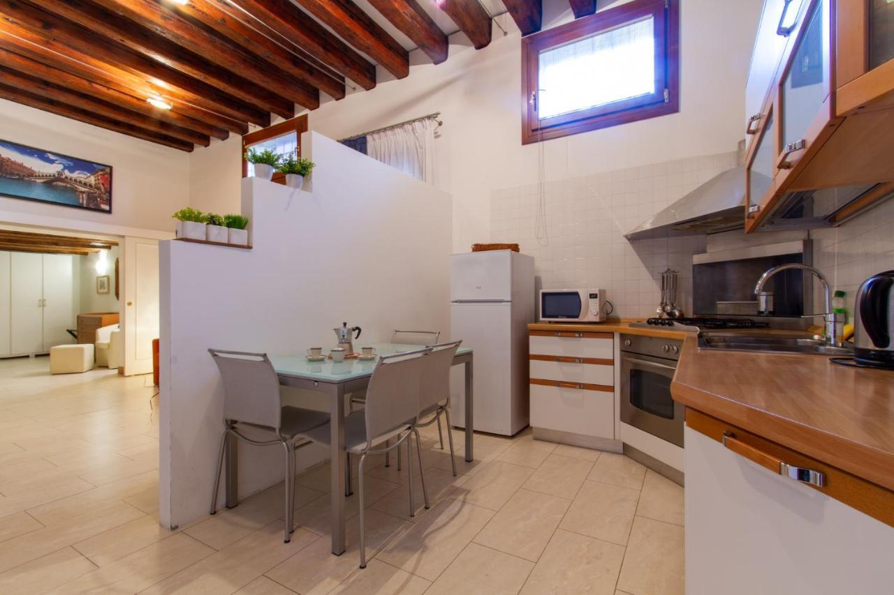 Art Dreams Apartment Dimora Casanova Veneza Exterior foto