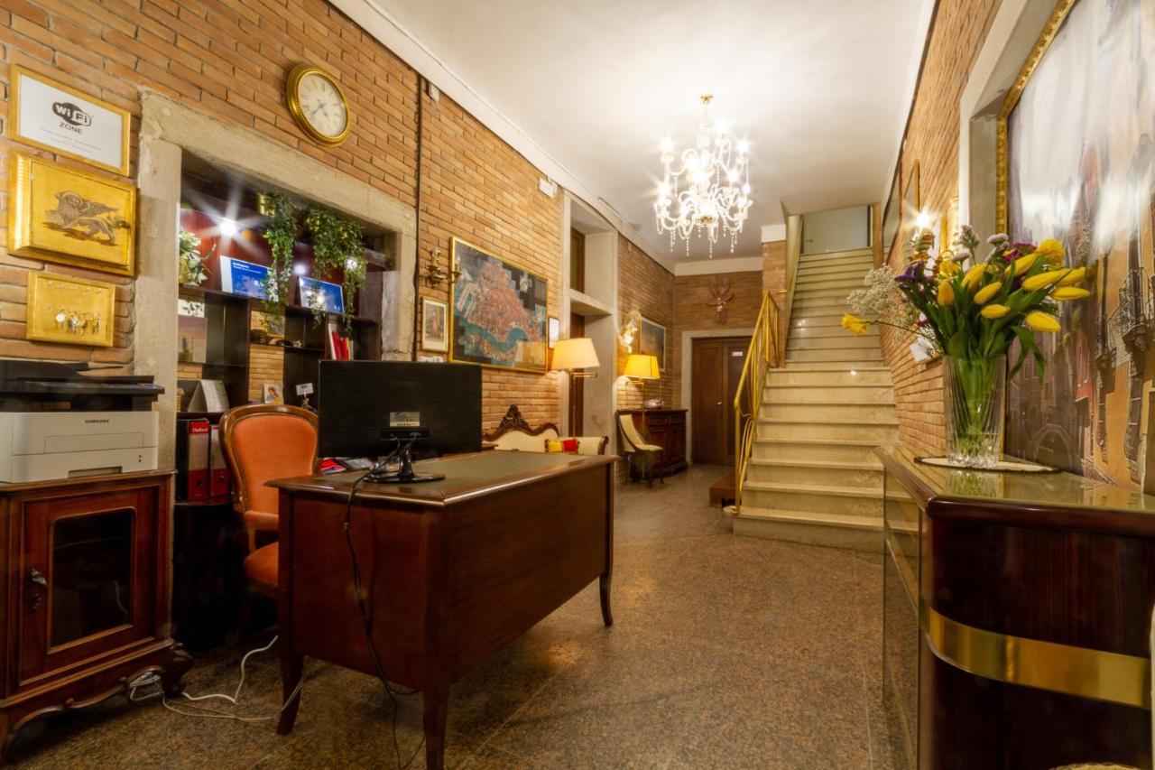 Art Dreams Apartment Dimora Casanova Veneza Exterior foto
